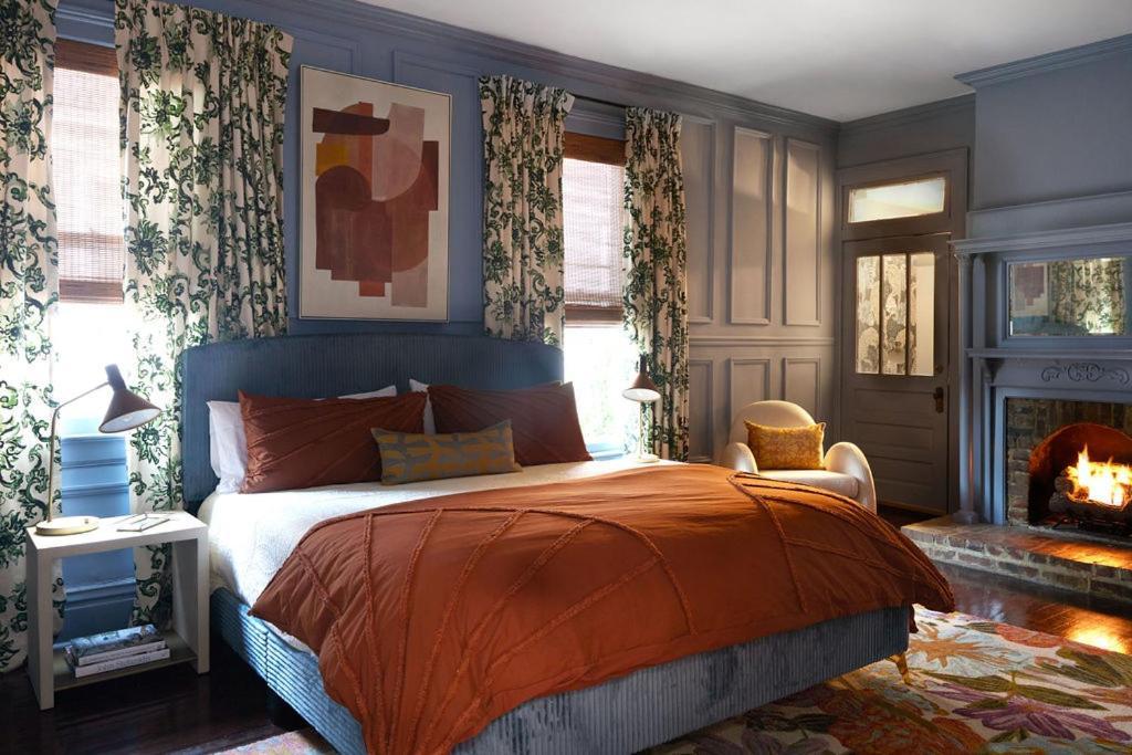 Villa Large Historical W/ Fire Pit, Chef Kitchen. Memphis
