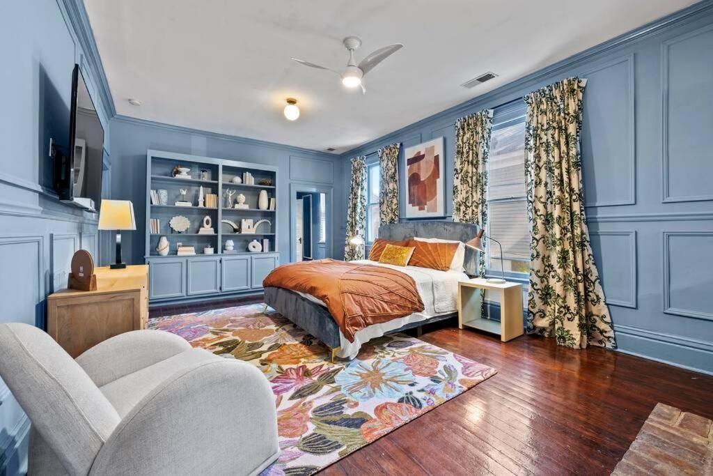 Large Historical W/ Fire Pit, Chef Kitchen. Villa *