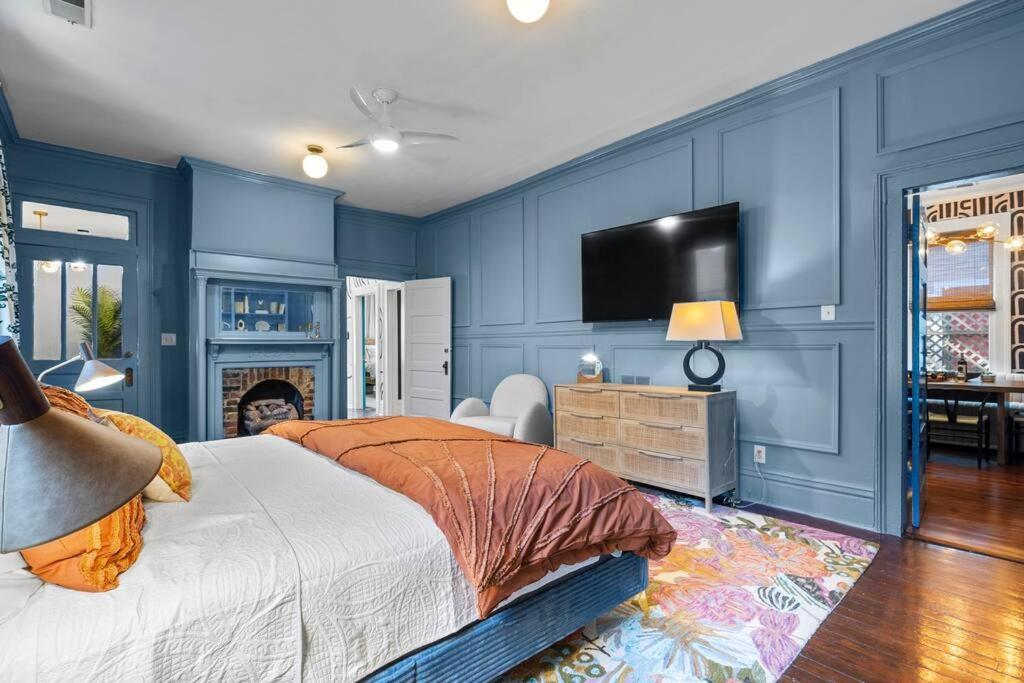Villa Large Historical W/ Fire Pit, Chef Kitchen. Memphis