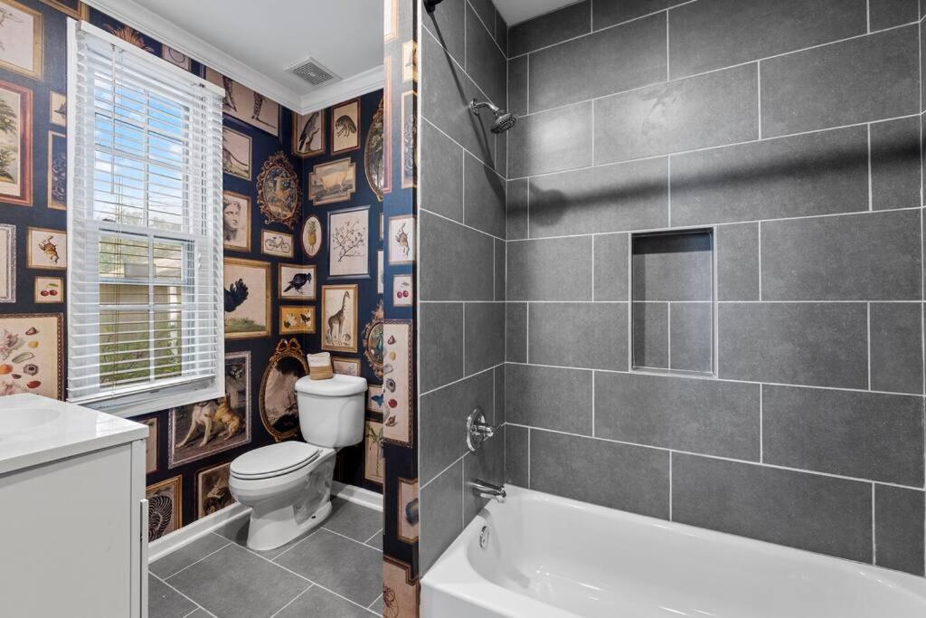 Large Historical W/ Fire Pit, Chef Kitchen. Villa *